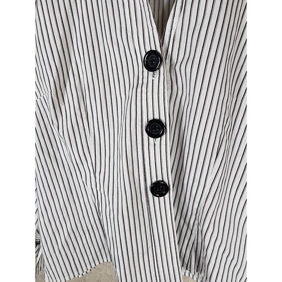 SPENSE PETITE White with Black Tan Silver Stripes Oversized Buttons Top Petite L - Picture 5 of 6